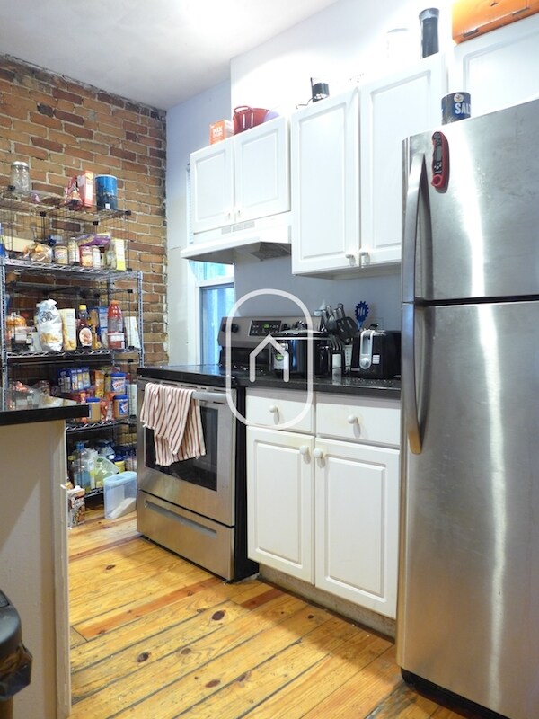 Photo - 144 Hemenway St Unit 2