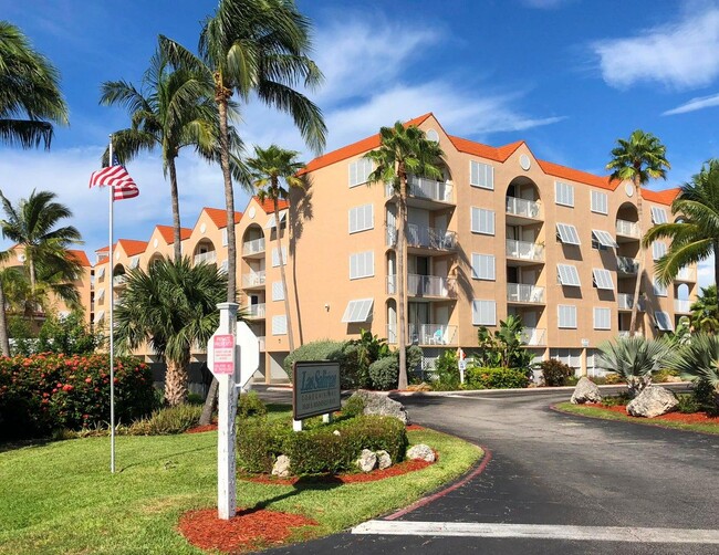 Photo - 3930 S Roosevelt Blvd Unidad #101 East