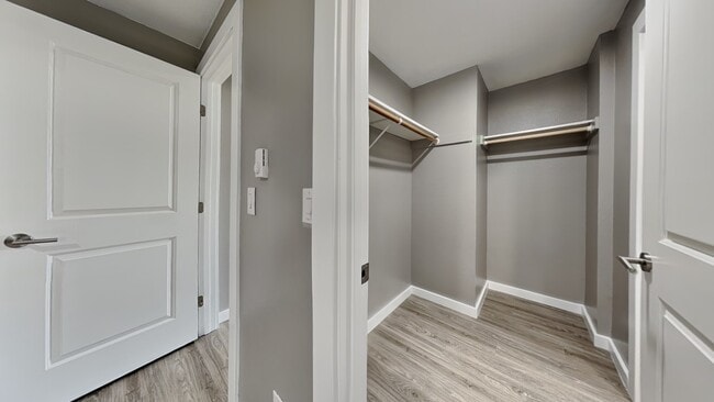 Photo - 1105 S Woodlawn St Unit 1