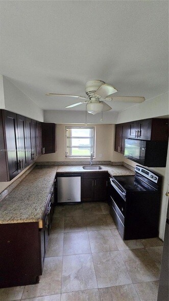 Photo - 1450 NE 191st St Unit 106