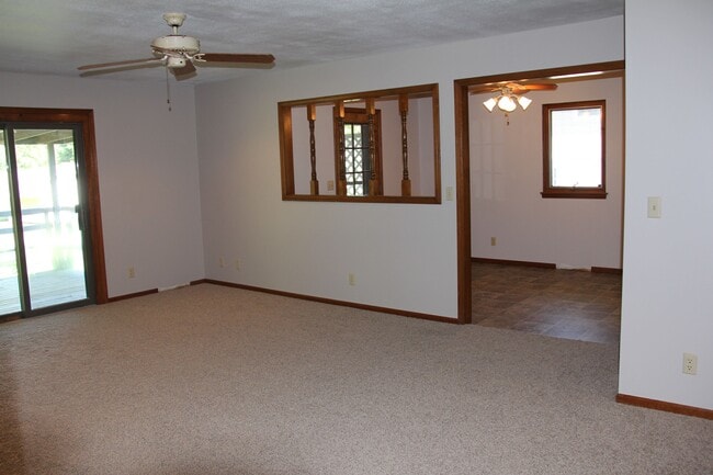 Photo - 18 Collins Dr