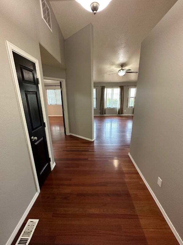 Photo - 1665 Peregrine Dr