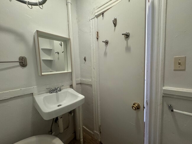 100 Myrtle St Unit 6