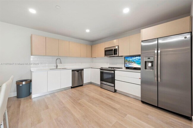Photo - 2505 NE 193rd St Unidad 4202