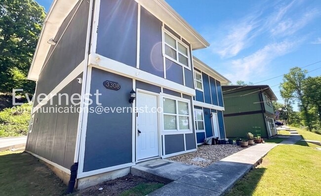 Photo - 3308 Roadrunner Trail