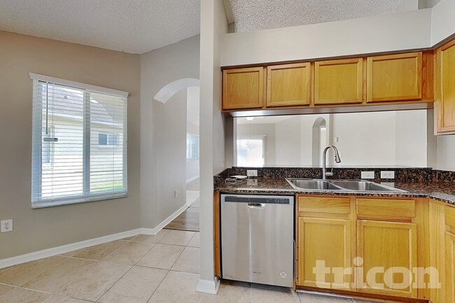 Photo - 11749 Lynmoor Dr