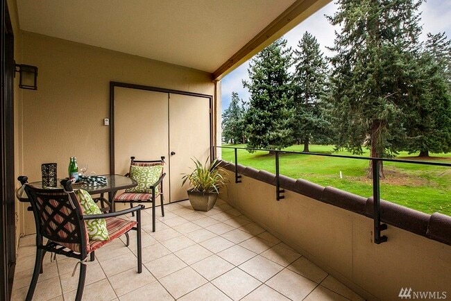 Terraza cubierta - 16929 Inglewood Rd NE Unidad C202