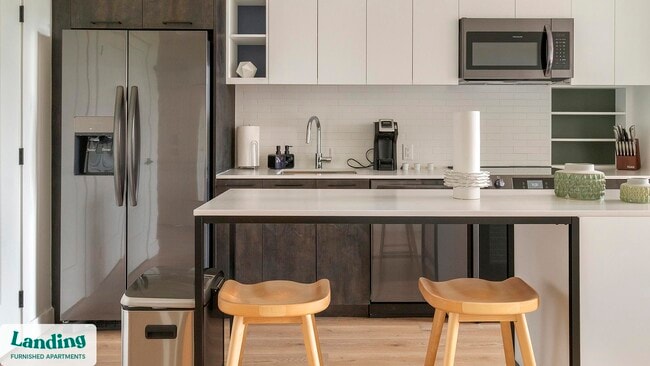 Photo - 632 Howard Rd SE Unidad 325