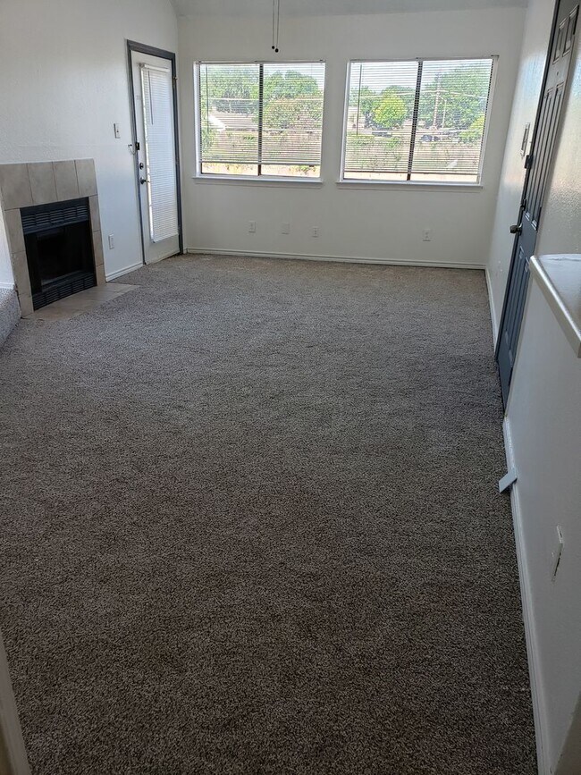 Richland Trace Apartment For Rent in Dallas, TX