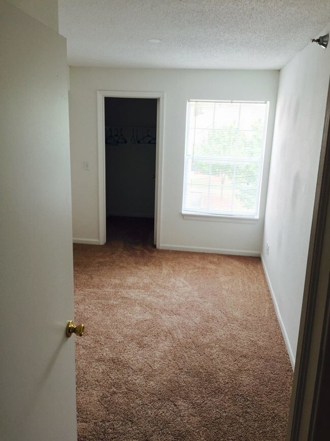 SABLE POINT Apartments Hurricane, WV