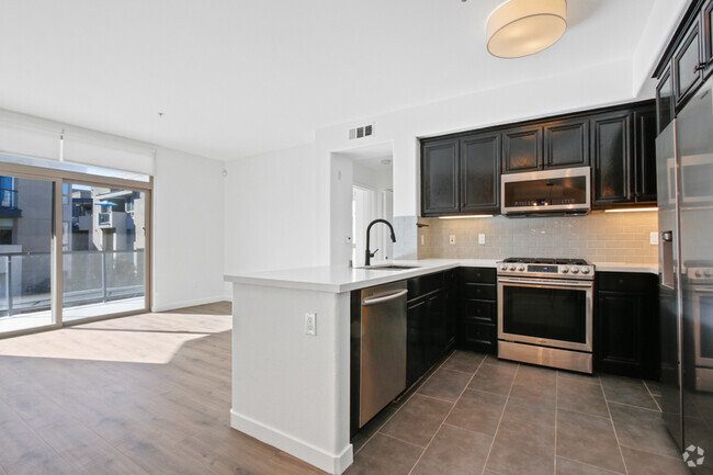 Building Photo - 13044 Pacific Promenade Unit Apt #312