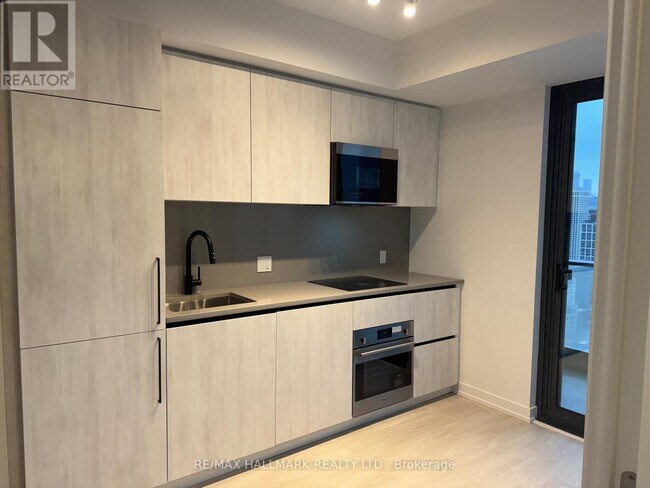 Photo - 35 Parliament St Unité 2910