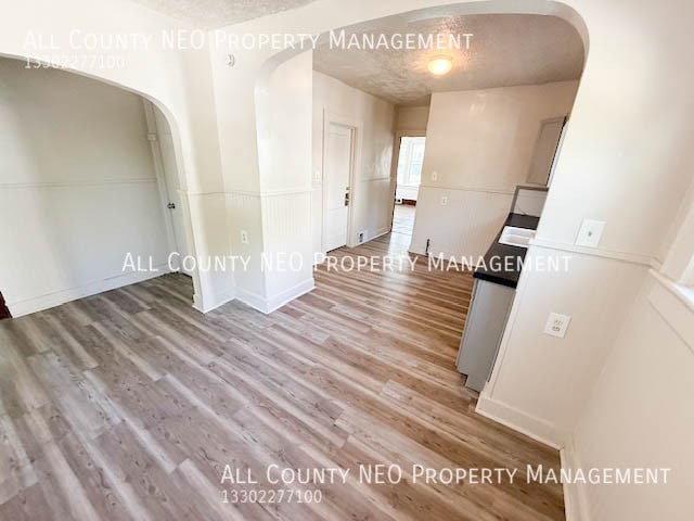 Photo - 859 Brown St Unit Down