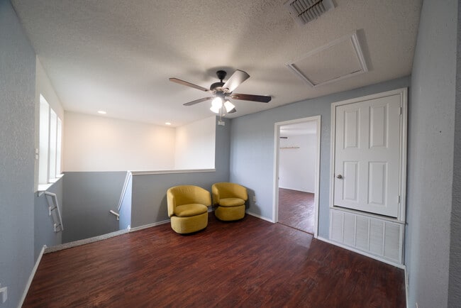 Photo - 9131 Canter Horse