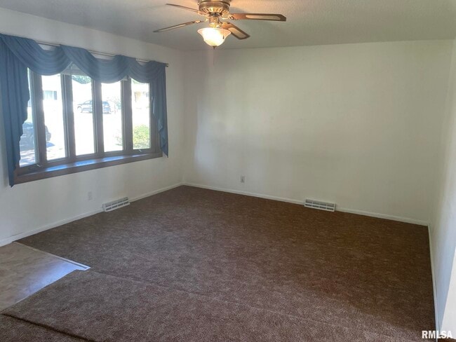 Photo - 4625 Candlelight Dr House