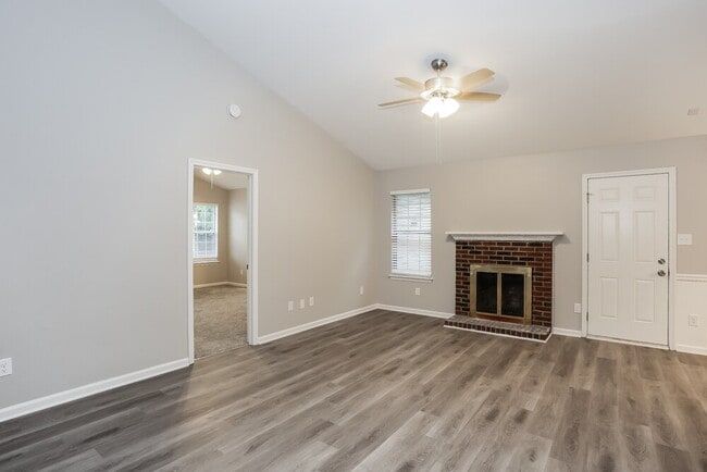 Photo - 3766 Lake Spring Ave NW