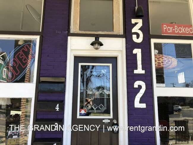 Photo - 312 13th St SW