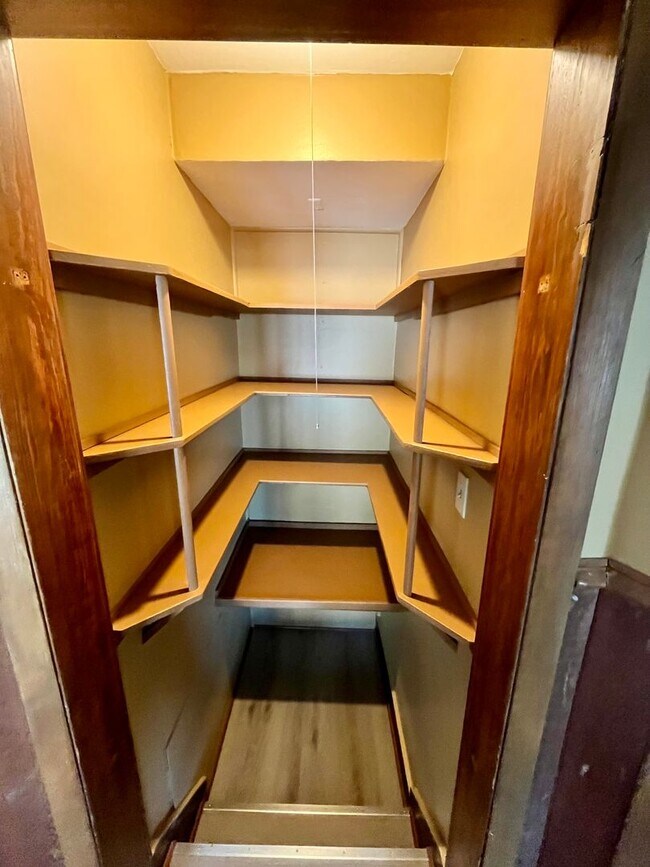 Photo - 8 Downs Ave Unit 2nd floor