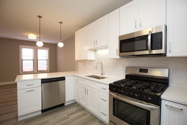 Photo - 3938 N Janssen Ave Unit N3