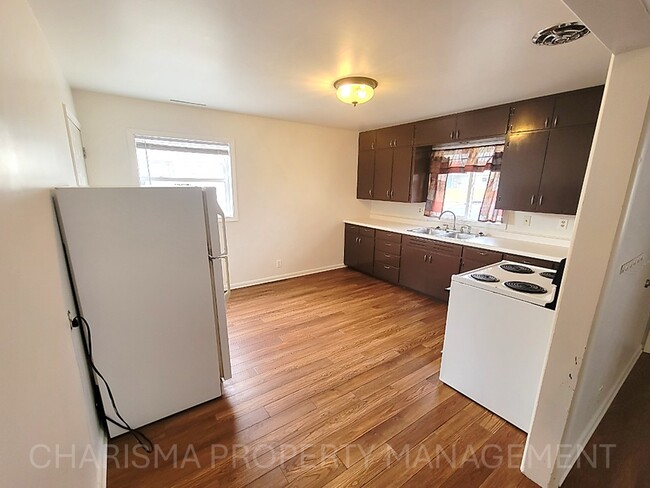 Photo - 1106 S Bahnson Ave Unit 1106