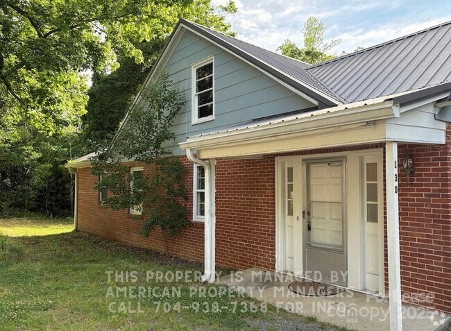 Building Photo - 130 Lilly Ave Rental