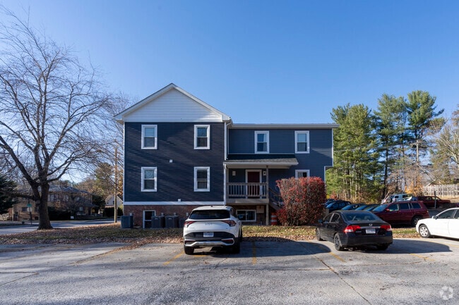 Building Photo - 701 S Main St Rental