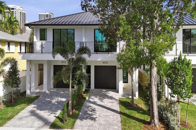 Building Photo - Southwest 7th Avenue, Fort Lauderdale, FL 33315 - 3 BR 3.5 BA townhouse