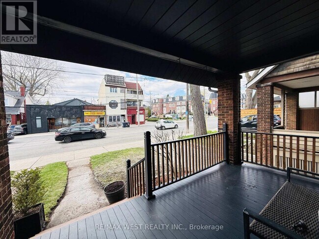 Photo - 123 Kingston Rd