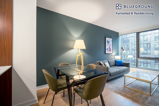 Photo - 28 K St SE Unidad FL10-ID125