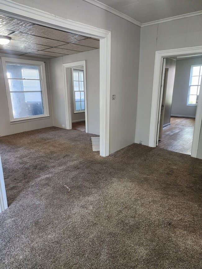 Photo - 220 S Bond St