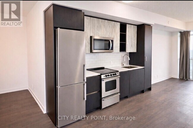 Photo - 251 Manitoba St