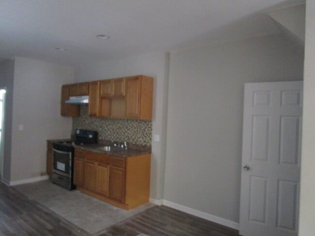 Photo - Front Porch Row - Oak Lane