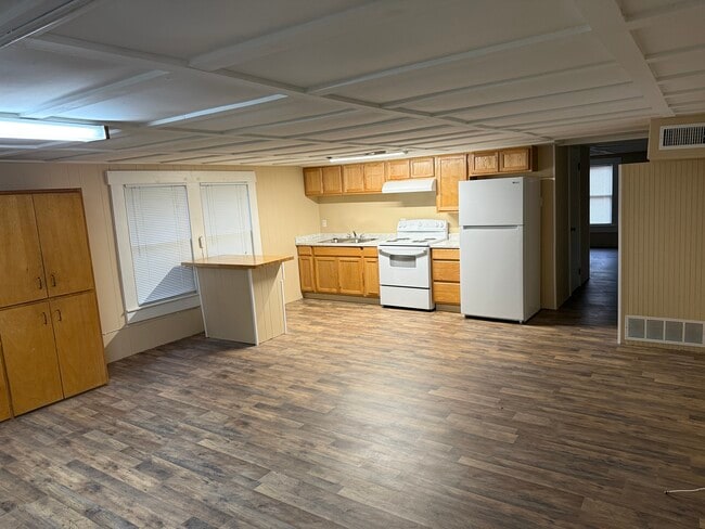 Photo - 606 Whiting Ave Unidad #3