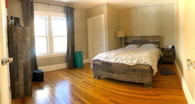 Photo - 54 Lothrop St Unit 54