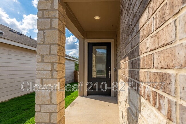 Photo - 706 Red Fld Wy