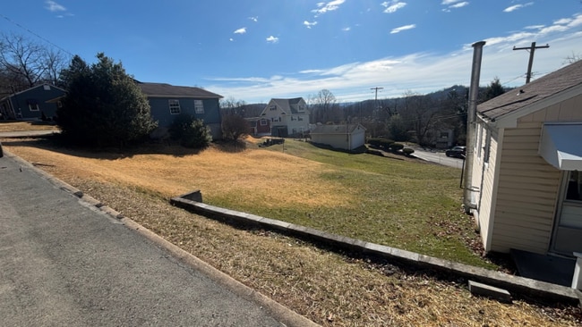 Photo - 477 Hudson St