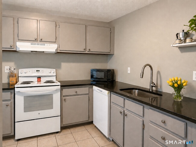 Photo - 63 Heather Ridge Unit 63
