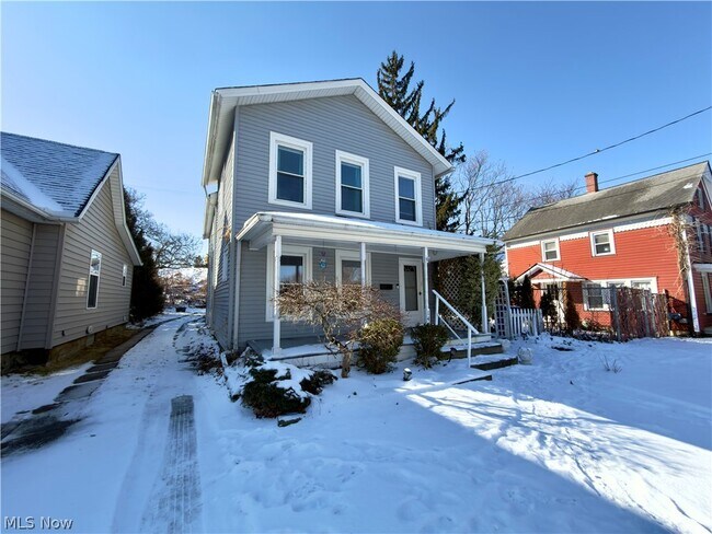 Photo - 142 Beaver Ct