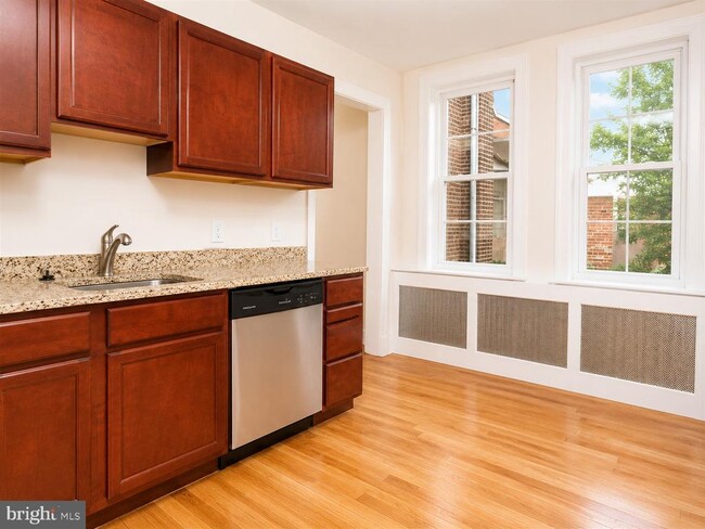 Photo - 2808 W Girard Ave Unit A