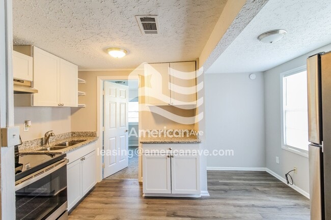 Photo - 1912 Lincoln St