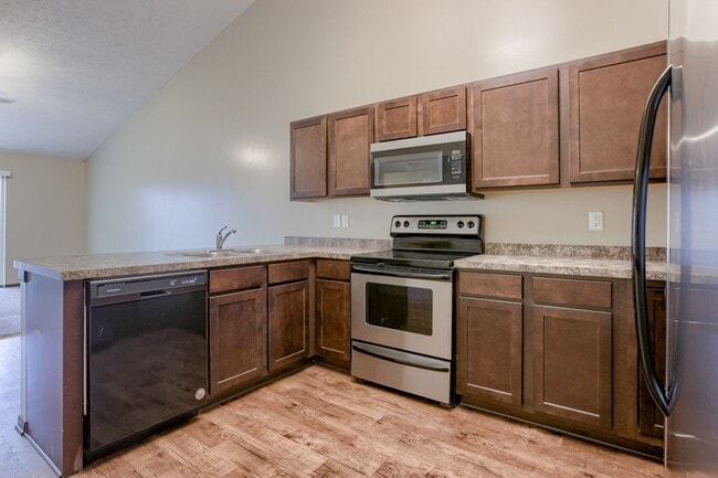 Building Photo - 2644 W Timber Lake Dr Unit 2648