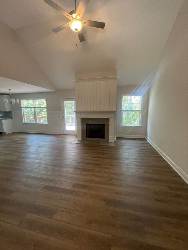 Photo - Rental in Ooltewah - 3 Bedrooms + Finished...