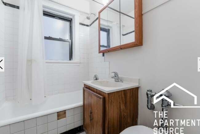 Photo - 514 W Cornelia Ave Unit 3