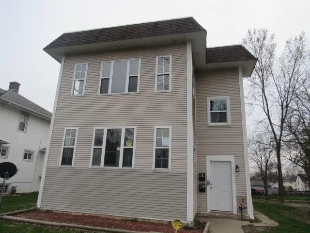 Building Photo - 1154 E Maple St Rental