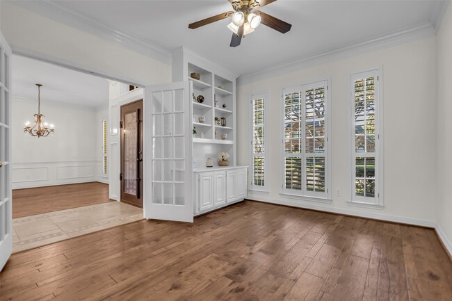 Photo - 3815 Hogan Ct