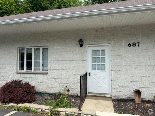 Building Photo - 687 Jersey Ave Unit #5 Rental