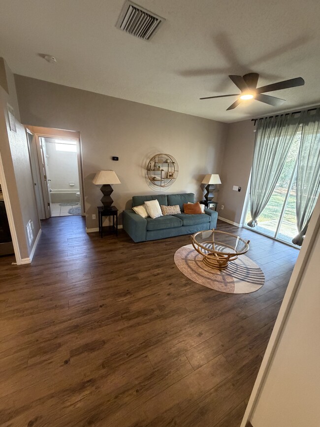 Photo - 4815 Pennecott Way