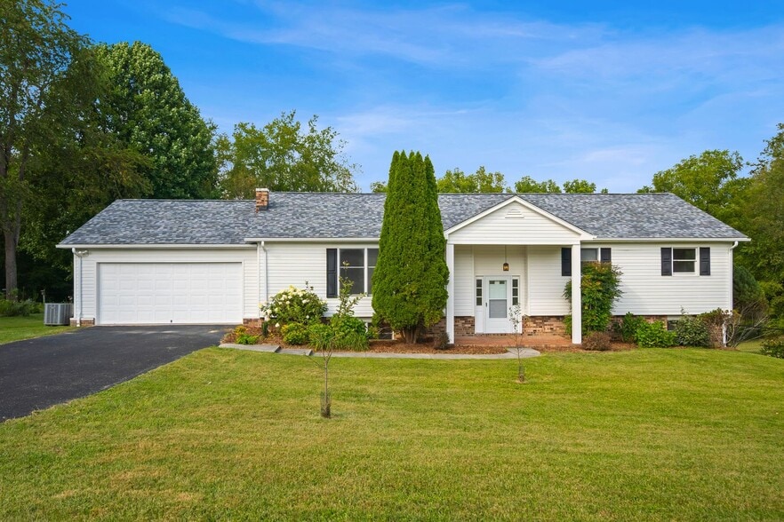 1602 Westover Dr