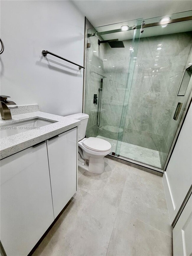 Photo - 10985 SW 107th St Unidad 105