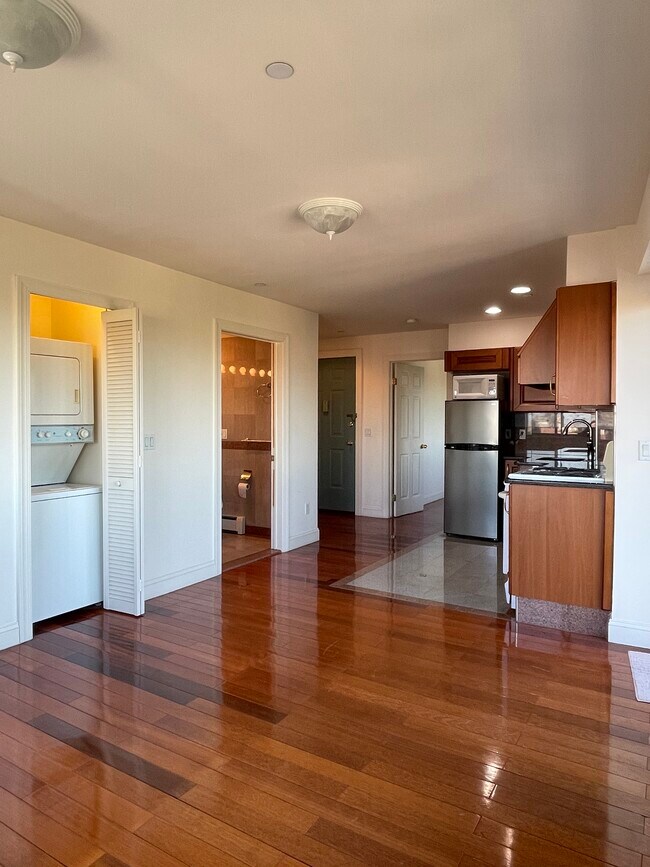 Photo - 4318 Main St Unit 10 a